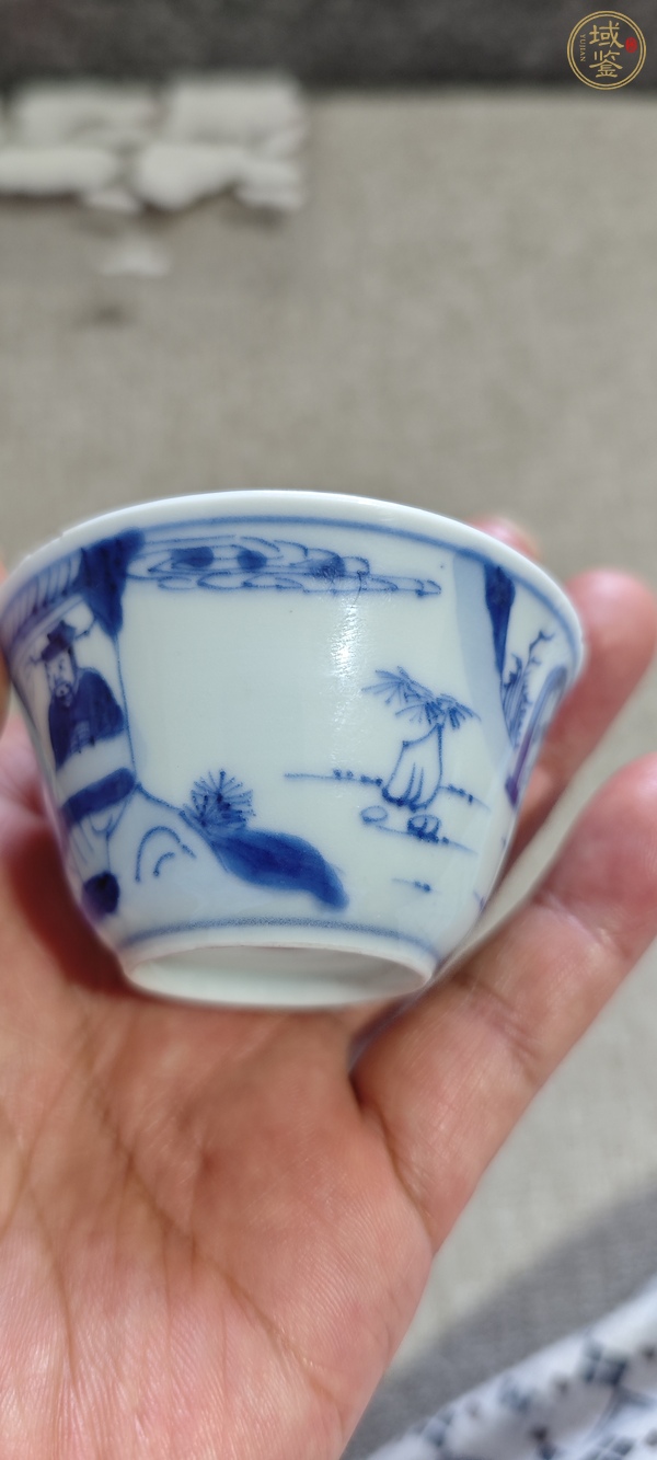 古玩陶瓷人物紋青花杯真品鑒賞圖