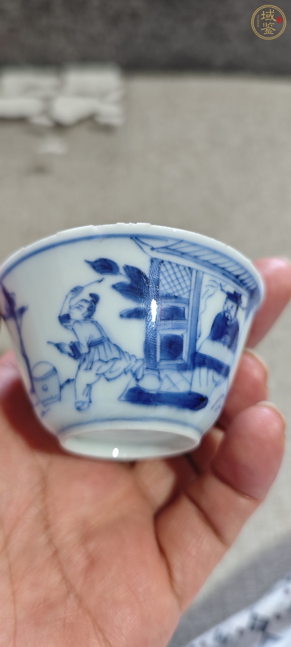 古玩陶瓷人物紋青花杯真品鑒賞圖