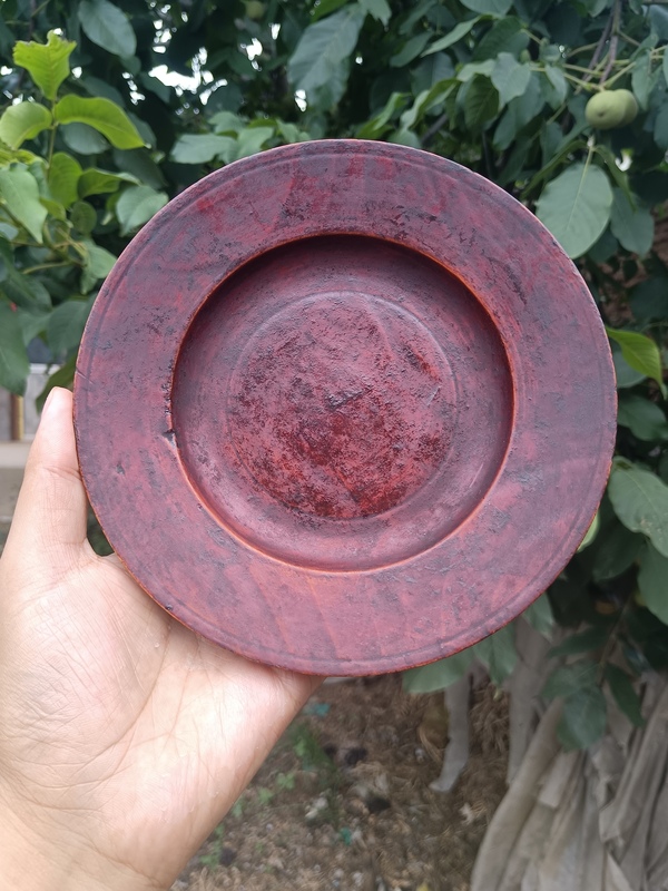 古玩陶瓷清晚期~紅釉木制盤子拍賣,當前價格0元
