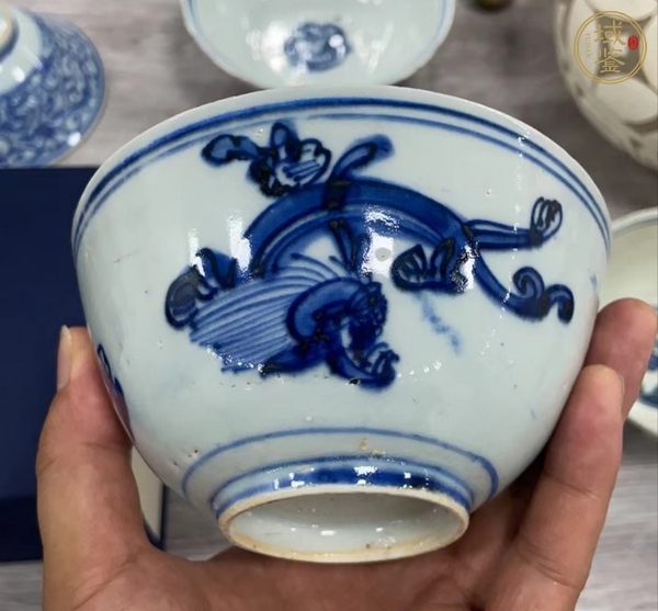 古玩陶瓷青花螭龍紋茶碗真品鑒賞圖