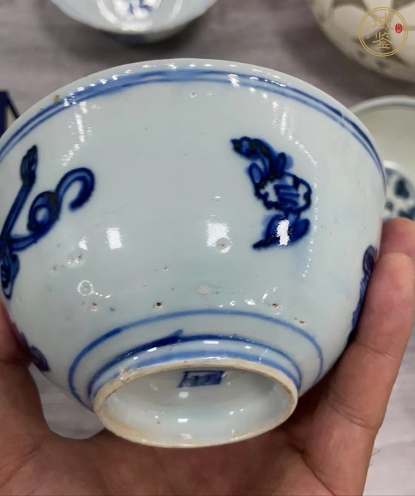 古玩陶瓷青花螭龍紋茶碗真品鑒賞圖