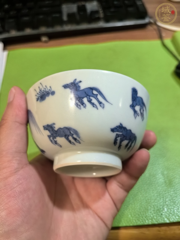 古玩陶瓷青花柳蔭駿馬圖茶碗，疑似復(fù)窯真品鑒賞圖