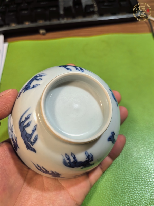 古玩陶瓷青花柳蔭駿馬圖茶碗，疑似復(fù)窯真品鑒賞圖