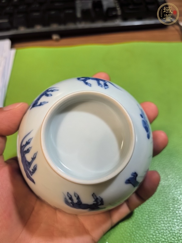 古玩陶瓷青花柳蔭駿馬圖茶碗，疑似復(fù)窯真品鑒賞圖