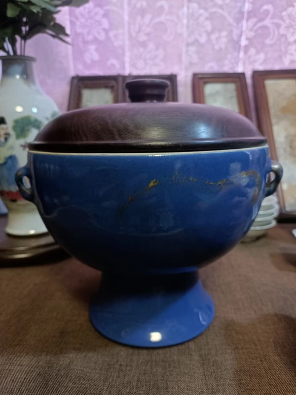 古玩陶瓷光緒霽藍釉四系高足暖鍋拍賣,當前價格5888元