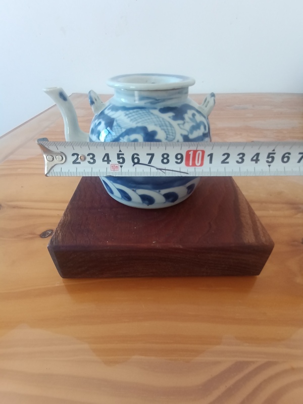 古玩陶瓷清中期.青花海水龍紋茶壺2900拍賣,當前價格2900元