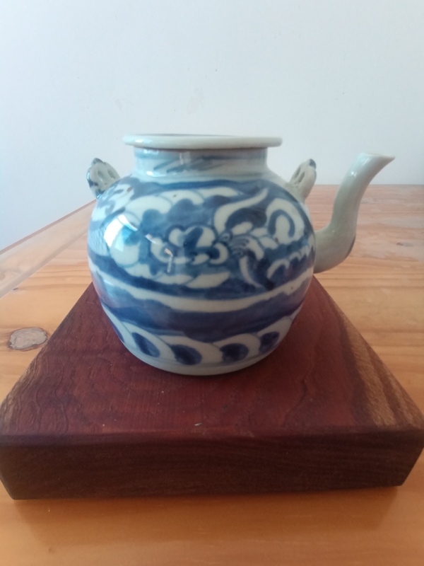 古玩陶瓷清中期.青花海水龍紋茶壺2900拍賣,當前價格2900元
