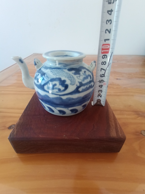 古玩陶瓷清中期.青花海水龍紋茶壺2900拍賣,當前價格2900元