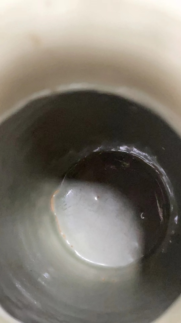 古玩陶瓷民國豆青釉暗刻花卉紋燈籠瓶拍賣,當前價格8800元