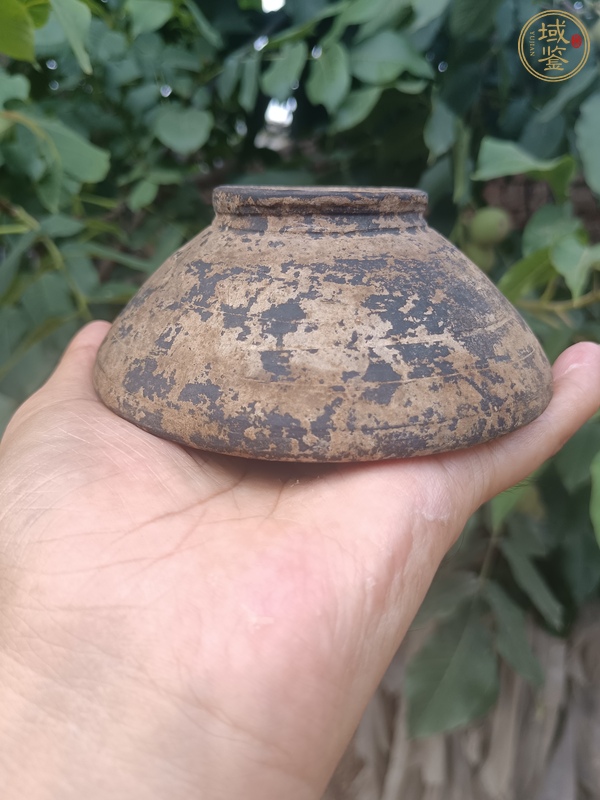 古玩陶瓷黑陶茶盞真品鑒賞圖