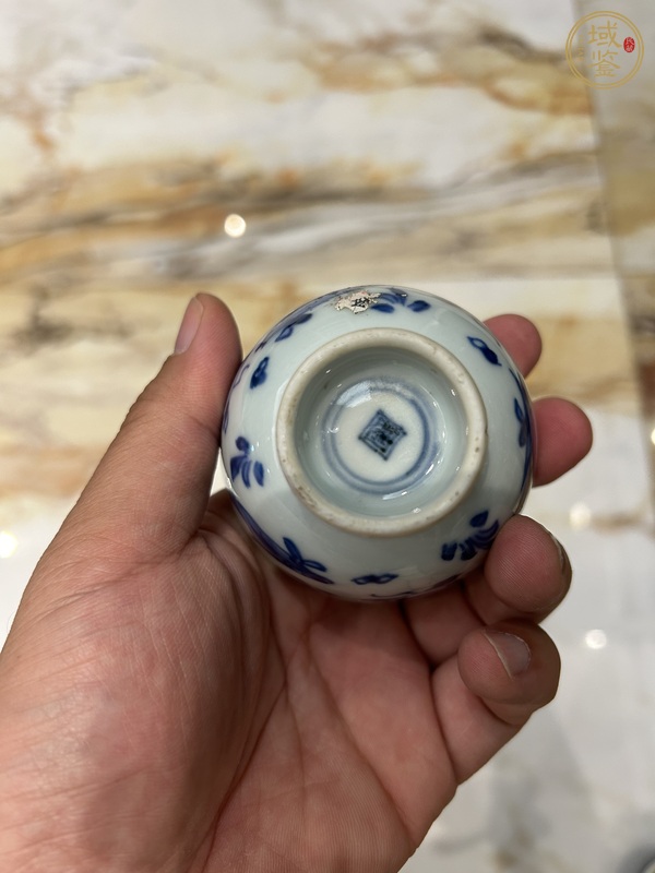 古玩陶瓷青花魚紋杯真品鑒賞圖