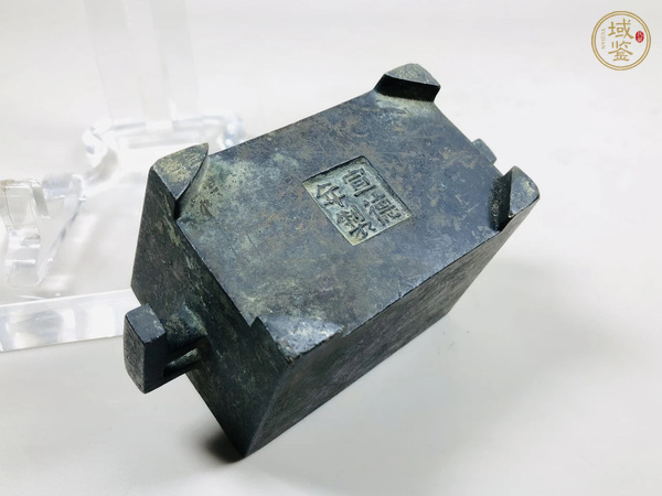古玩銅器馬槽爐真品鑒賞圖