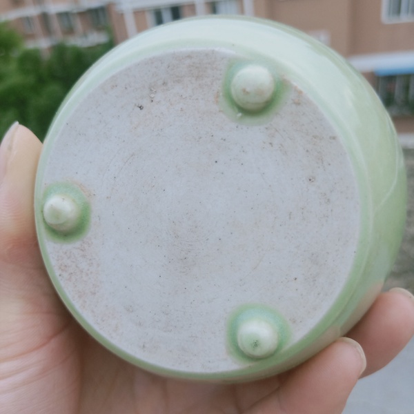 古玩陶瓷優(yōu)品:民國蘋果型水盂拍賣,當(dāng)前價(jià)格150元