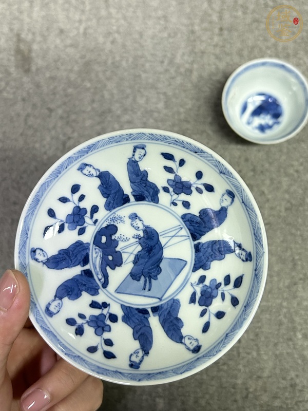 古玩陶瓷青花杯碟真品鑒賞圖