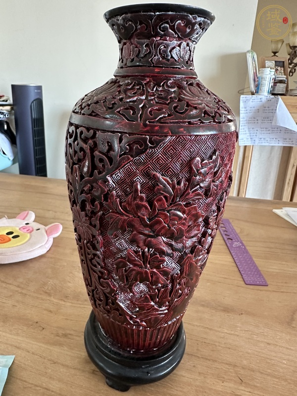 古玩雜項(xiàng)剔紅漆器花瓶真品鑒賞圖