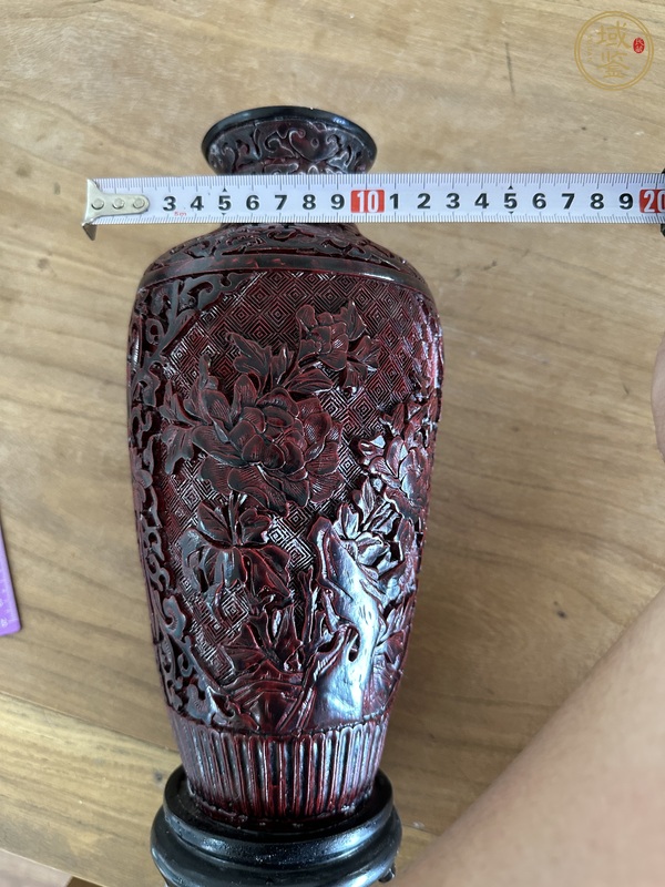 古玩雜項(xiàng)剔紅漆器花瓶真品鑒賞圖