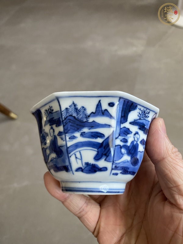 古玩陶瓷青花八角杯真品鑒賞圖