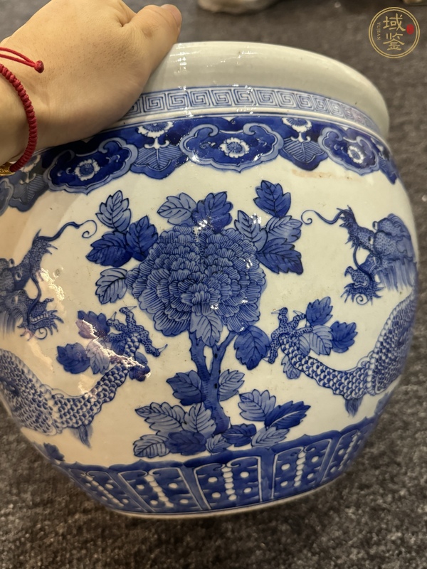 古玩陶瓷青花龍紋缸真品鑒賞圖