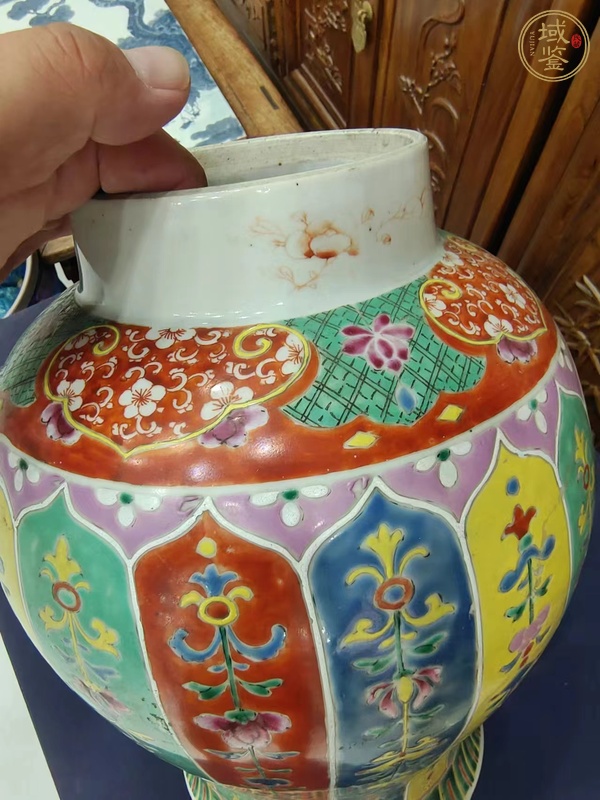 古玩陶瓷粉彩罐真品鑒賞圖