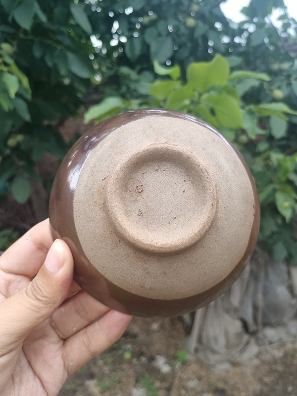 古玩陶瓷明末清初~磁州窯褐釉茶盞拍賣,當(dāng)前價格5元