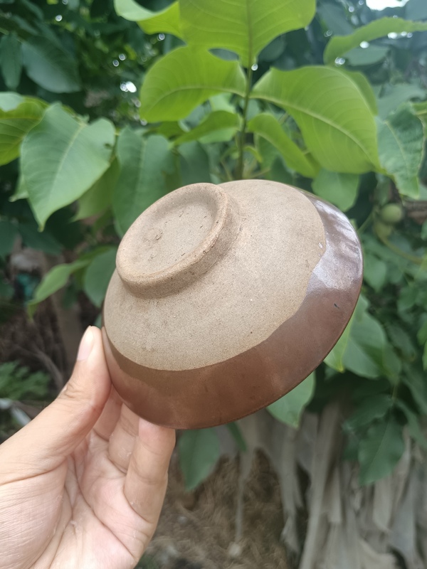 古玩陶瓷明末清初~磁州窯褐釉茶盞拍賣,當(dāng)前價格5元