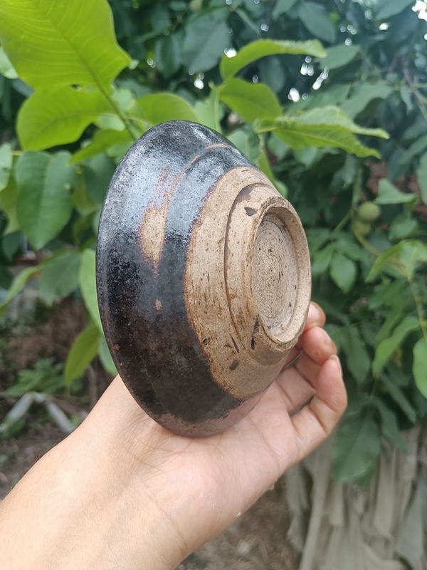 古玩轉(zhuǎn)賣元末明初~磁州窯窯變黑釉茶碗拍賣,當(dāng)前價(jià)格560元