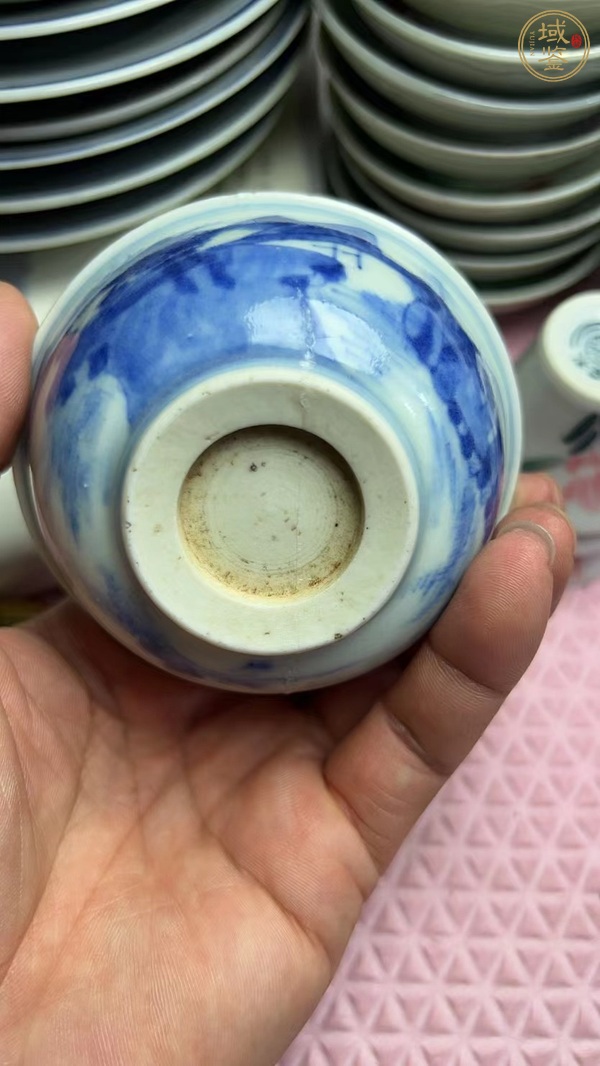 古玩陶瓷山水紋青花杯真品鑒賞圖