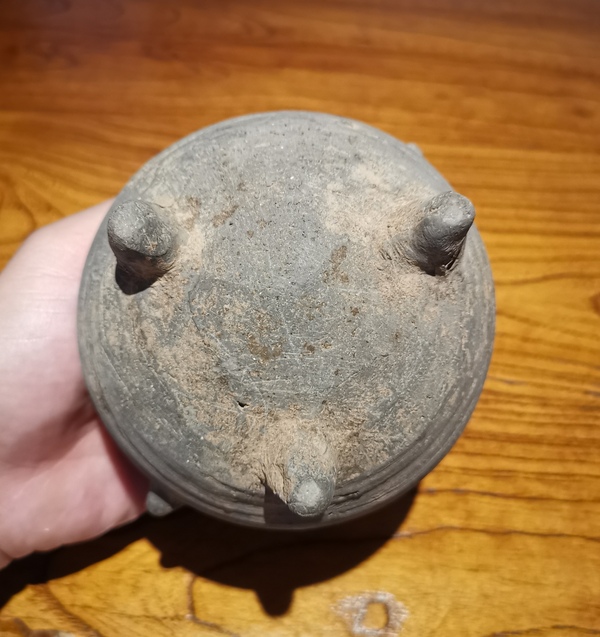 古玩陶瓷唐宋?灰陶雙耳三足爐拍賣,當前價格900元