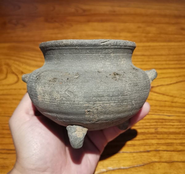古玩陶瓷唐宋?灰陶雙耳三足爐拍賣,當前價格900元