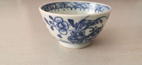 古玩陶瓷康熙青花博古紋杯拍賣,當(dāng)前價(jià)格1000元