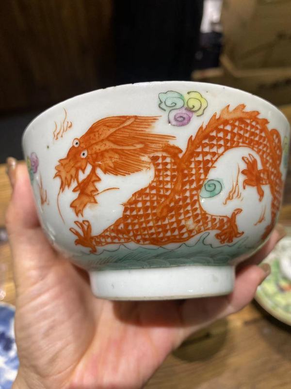 古玩陶瓷洪憲年制款龍紋碗拍賣,當前價格2800元