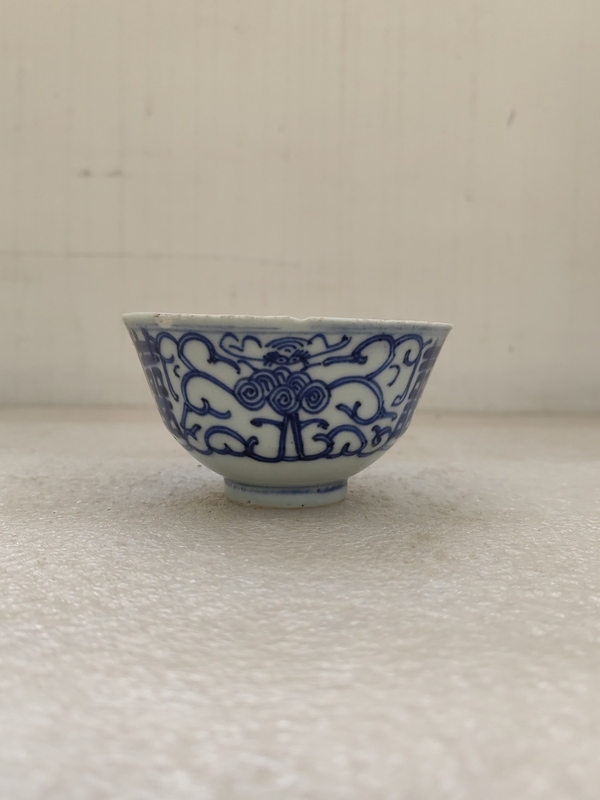 古玩陶瓷青花淡描花卉紋喜字杯拍賣,當(dāng)前價格398元