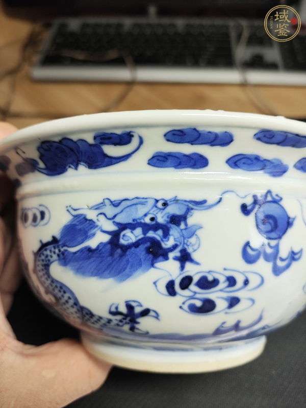 古玩陶瓷龍紋青花香爐真品鑒賞圖