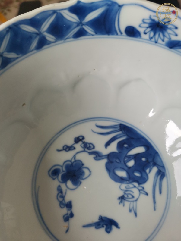 古玩陶瓷樹葉款花鳥紋青花碗真品鑒賞圖