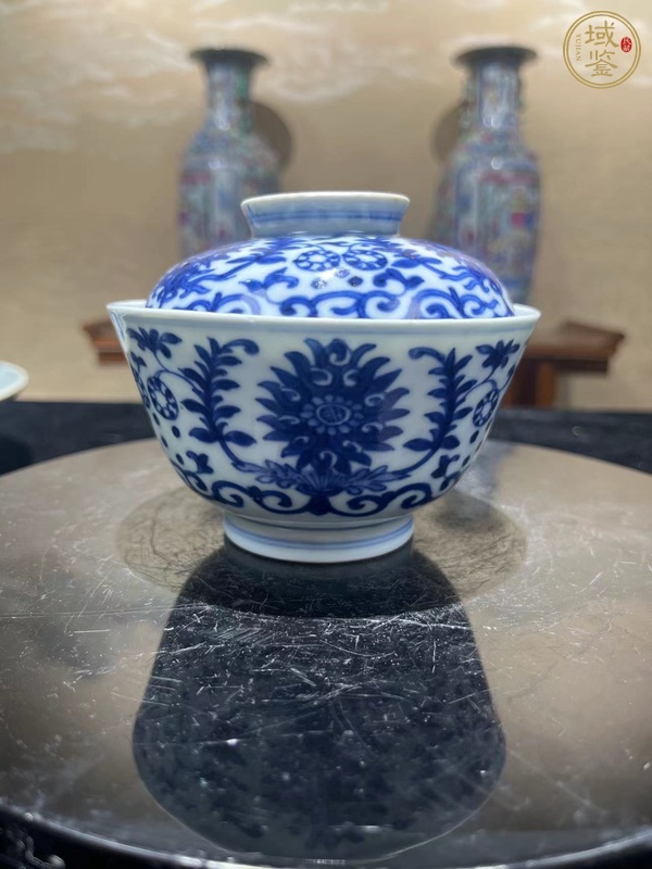 古玩陶瓷青花團(tuán)花蓋碗真品鑒賞圖