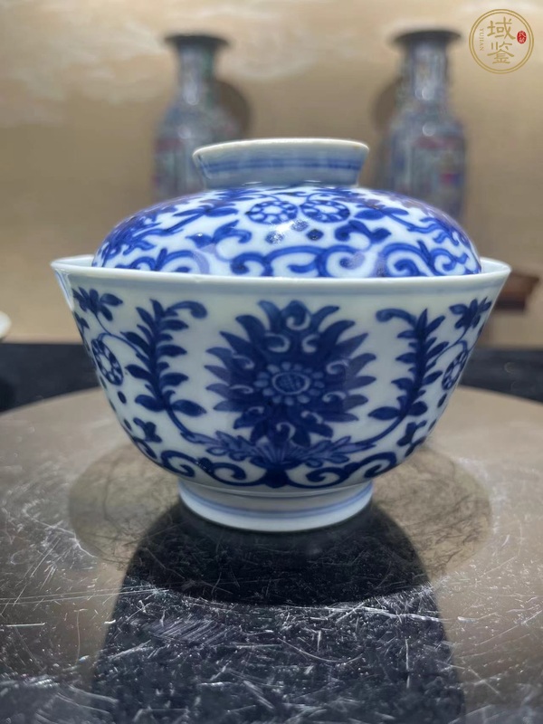 古玩陶瓷青花團(tuán)花蓋碗真品鑒賞圖