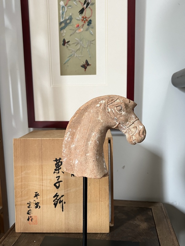 古玩陶瓷兩晉南北朝紅陶馬首拍賣，當(dāng)前價(jià)格2800元