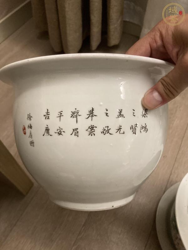 古玩陶瓷民國粉彩山水紋花盆真品鑒賞圖