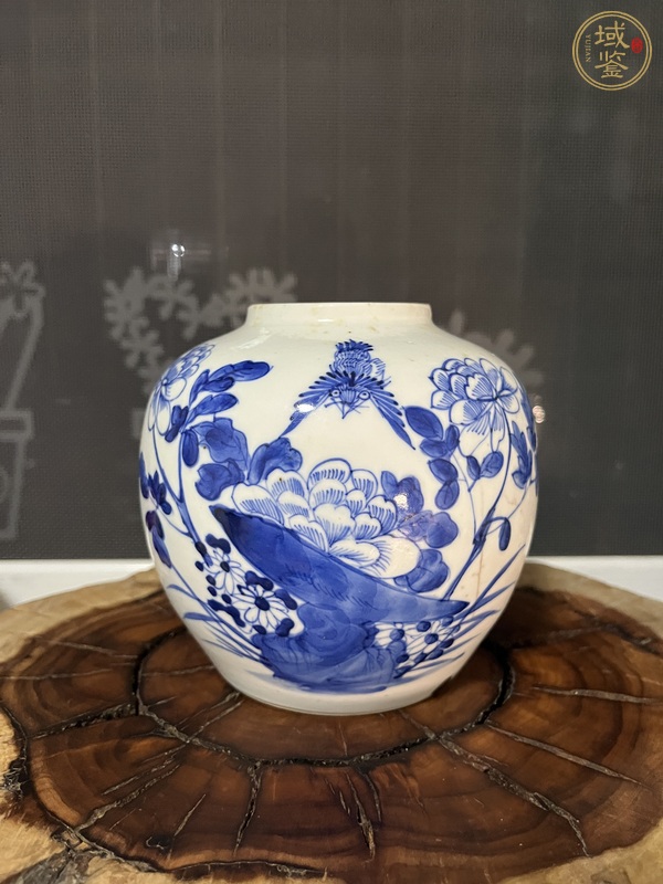 古玩陶瓷花鳥紋青花罐真品鑒賞圖