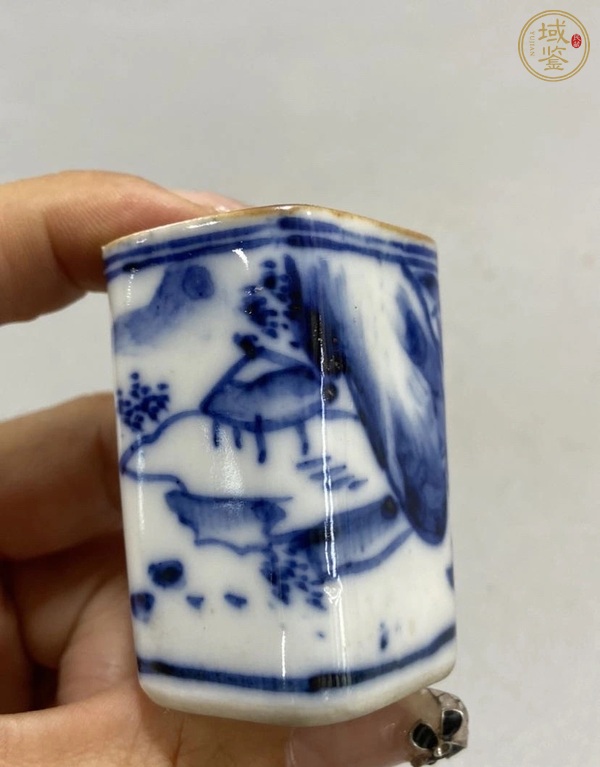 古玩陶瓷山水紋青花器真品鑒賞圖