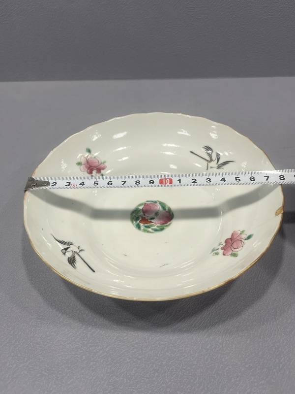 古玩陶瓷粉彩金玉滿堂紋折腰花口碗拍賣,當(dāng)前價(jià)格3500元