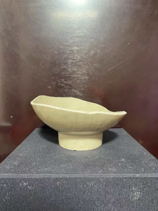 古玩陶瓷宋.影青釉刻鹿紋杯托拍賣,當前價格1500元