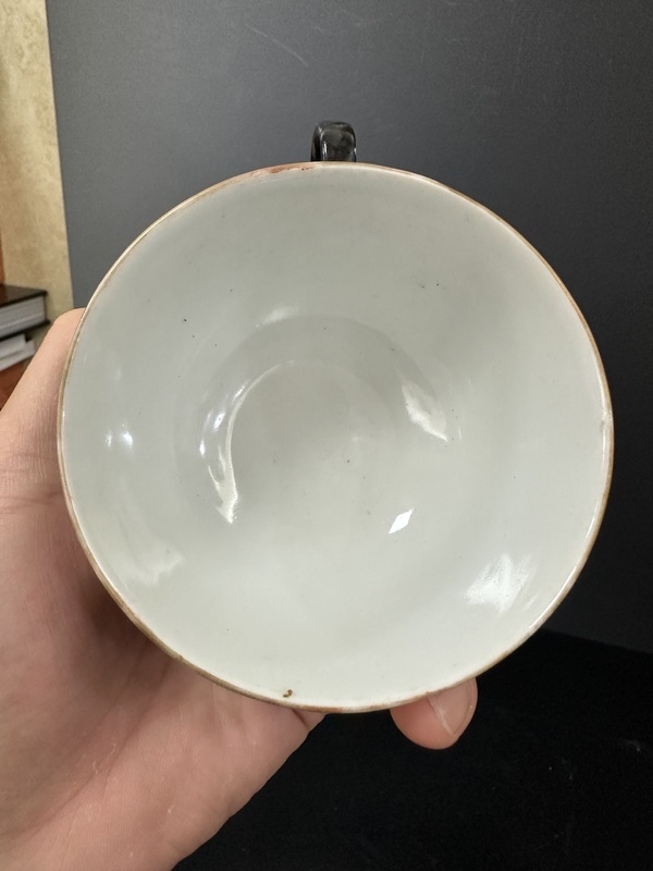 古玩陶瓷民國墨地粉彩百花把杯拍賣,當前價格1500元