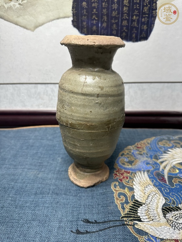 古玩陶瓷青釉瓶真品鑒賞圖