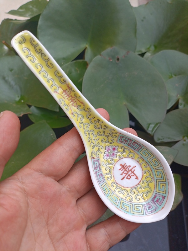 古玩陶瓷粉彩花卉壽字勺拍賣,當前價格300元