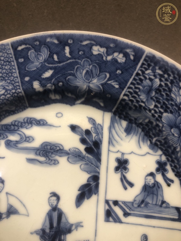 古玩陶瓷聽琴圖青花盤真品鑒賞圖