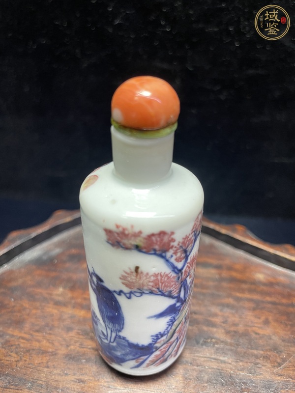 古玩陶瓷青花釉里紅人物鼻煙壺真品鑒賞圖