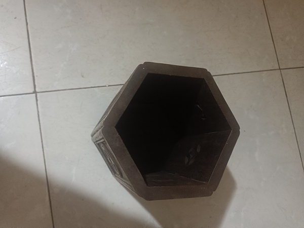 古玩雜項(xiàng)花梨木六方筆筒拍賣，當(dāng)前價(jià)格240元