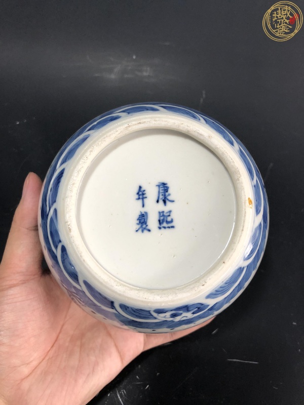 古玩陶瓷青花趕珠龍紋蓋罐真品鑒賞圖