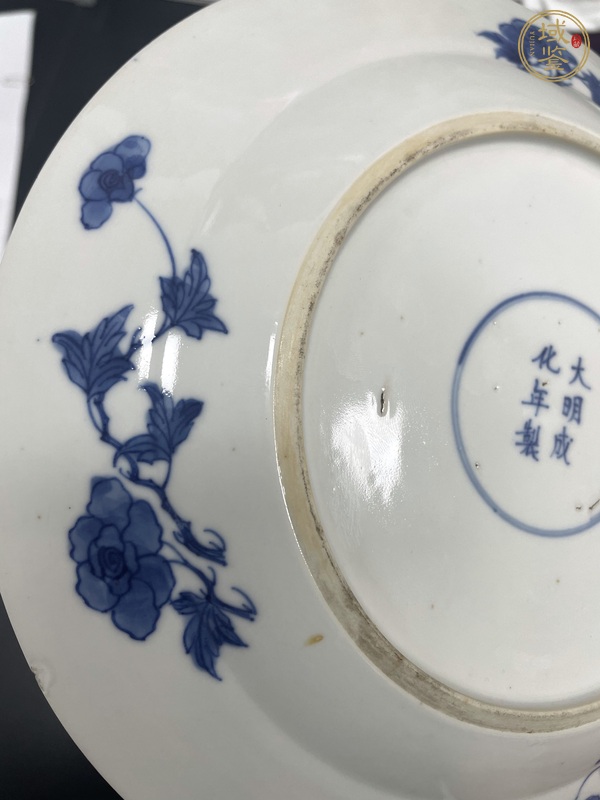 古玩陶瓷花鳥紋青花盤真品鑒賞圖